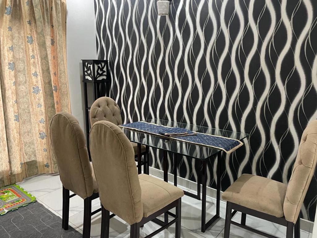 Grey Orchard Homestay - A Family Place Lahore Ngoại thất bức ảnh